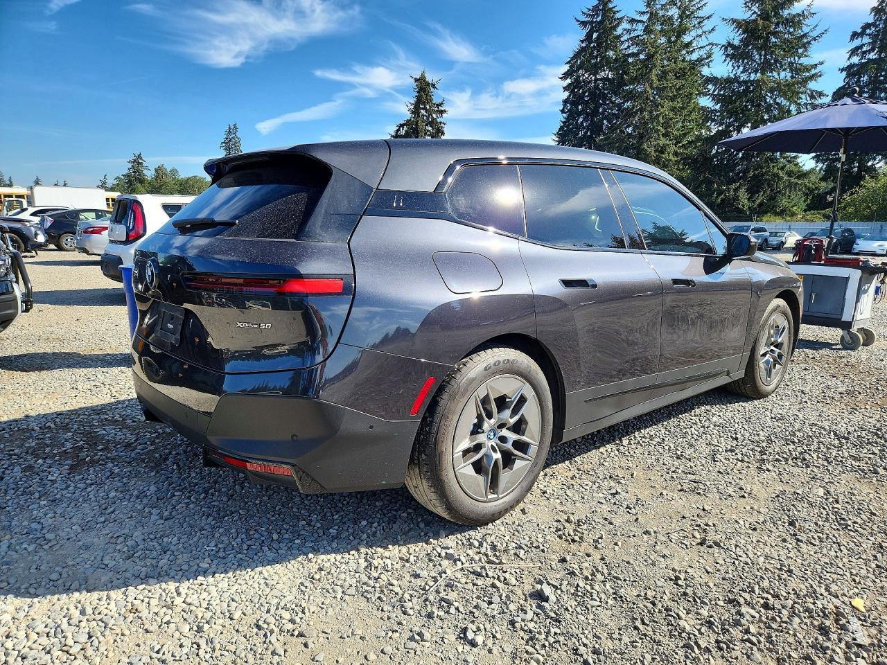 2022 BMW IX XDRIVE50 — снимка 3