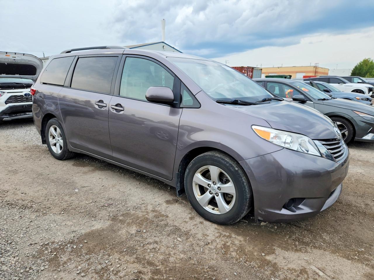 2015 TOYOTA SIENNA LE — снимка 4