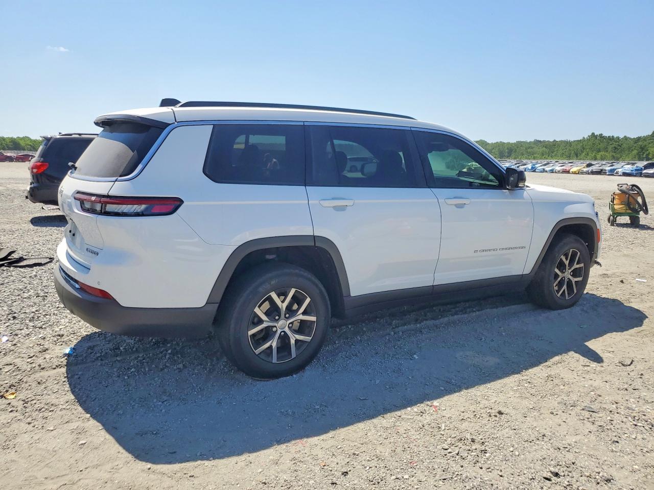 2024 JEEP GRAND CHEROKEE L LIMITED — снимка 3