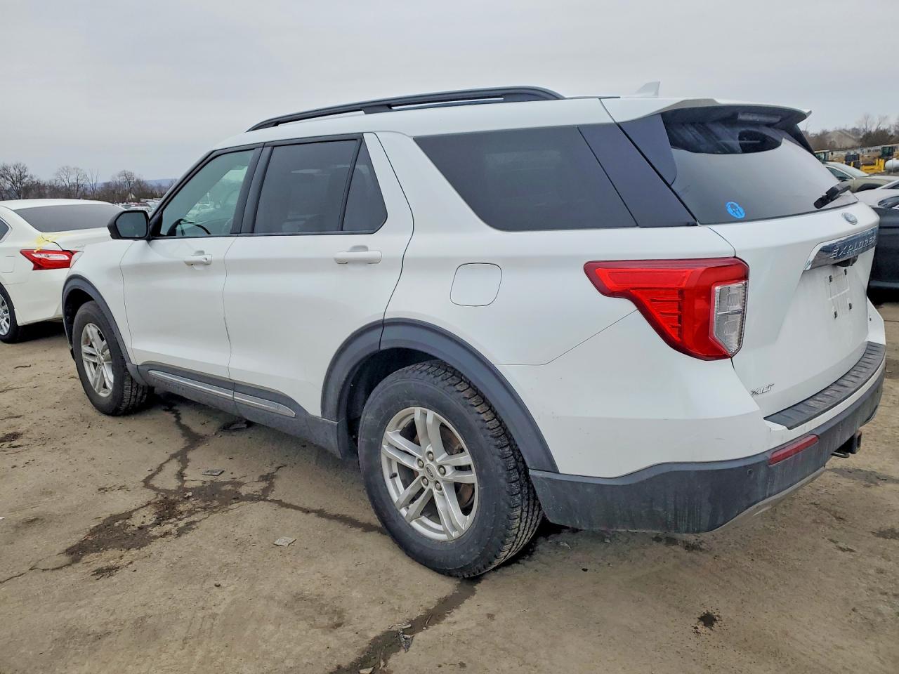 2020 FORD EXPLORER XLT — снимка 2