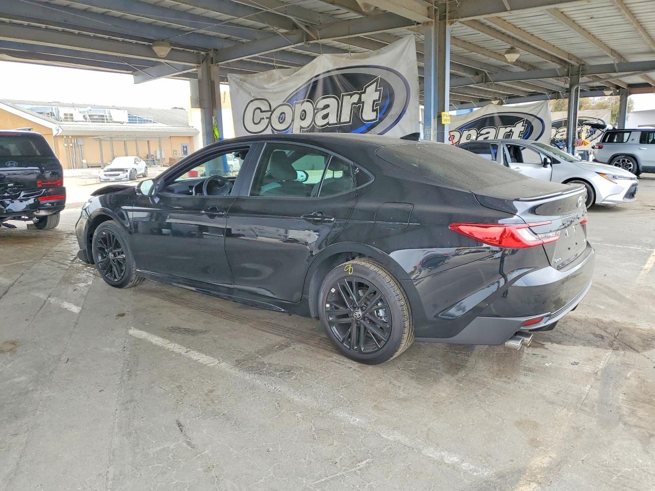 2026 TOYOTA CAMRY SE — снимка 2