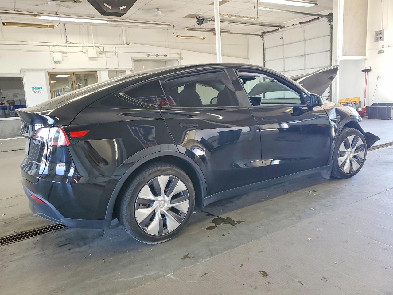 2024 TESLA MODEL Y — снимка 3