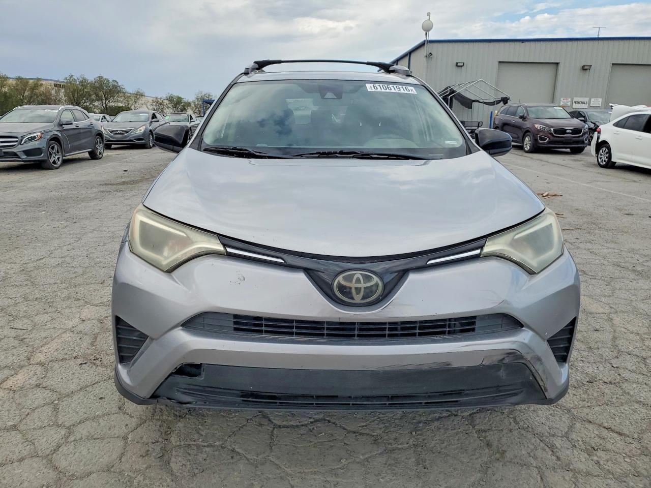 2018 TOYOTA RAV4 LE — снимка 5