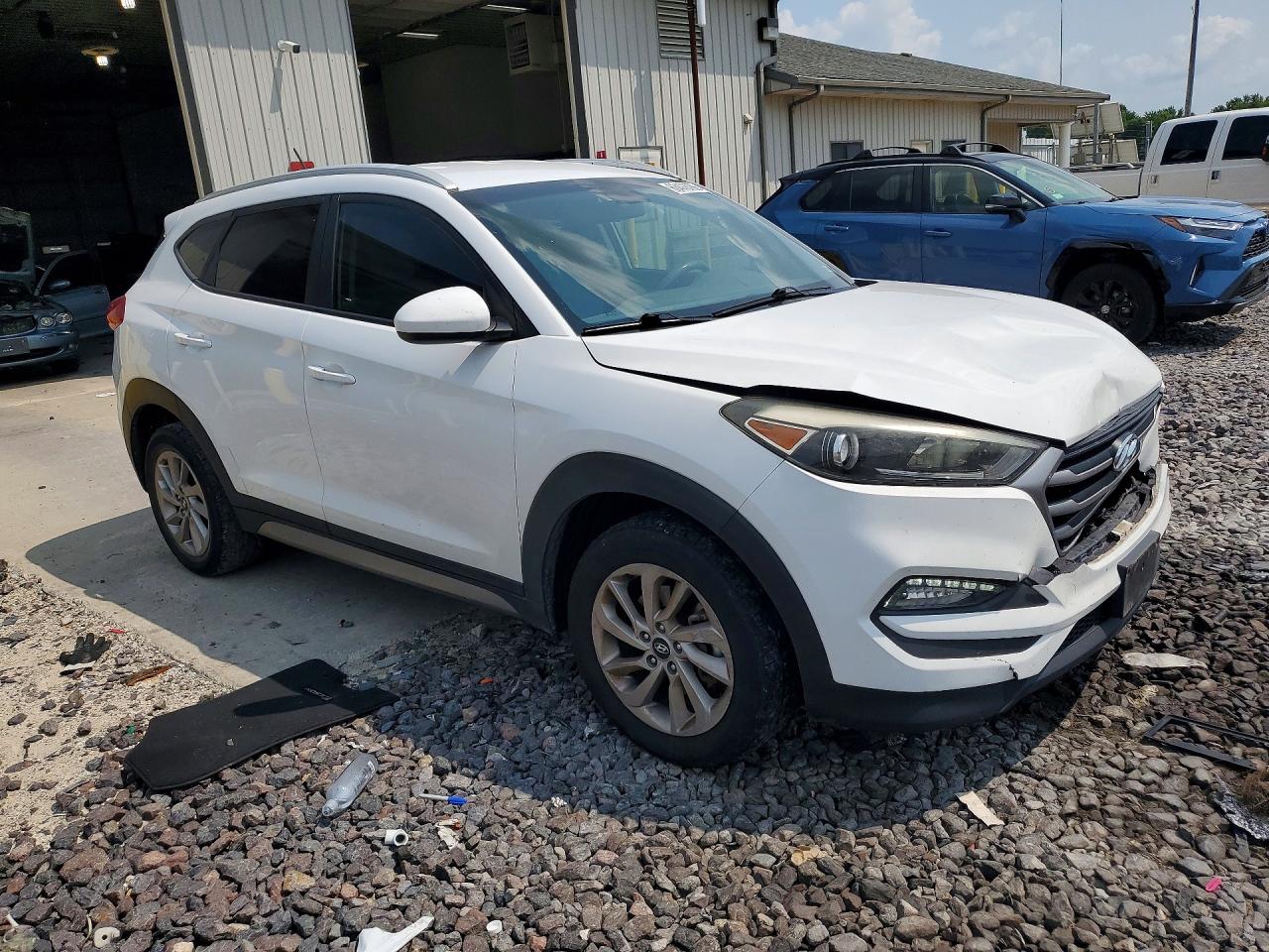 2017 HYUNDAI TUCSON SE — снимка 4