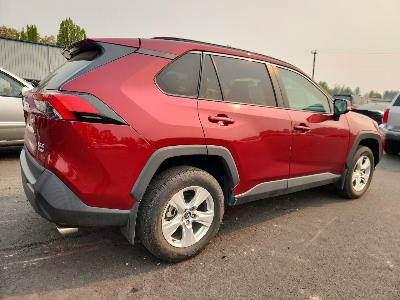 2020 TOYOTA RAV4 XLE — снимка 3