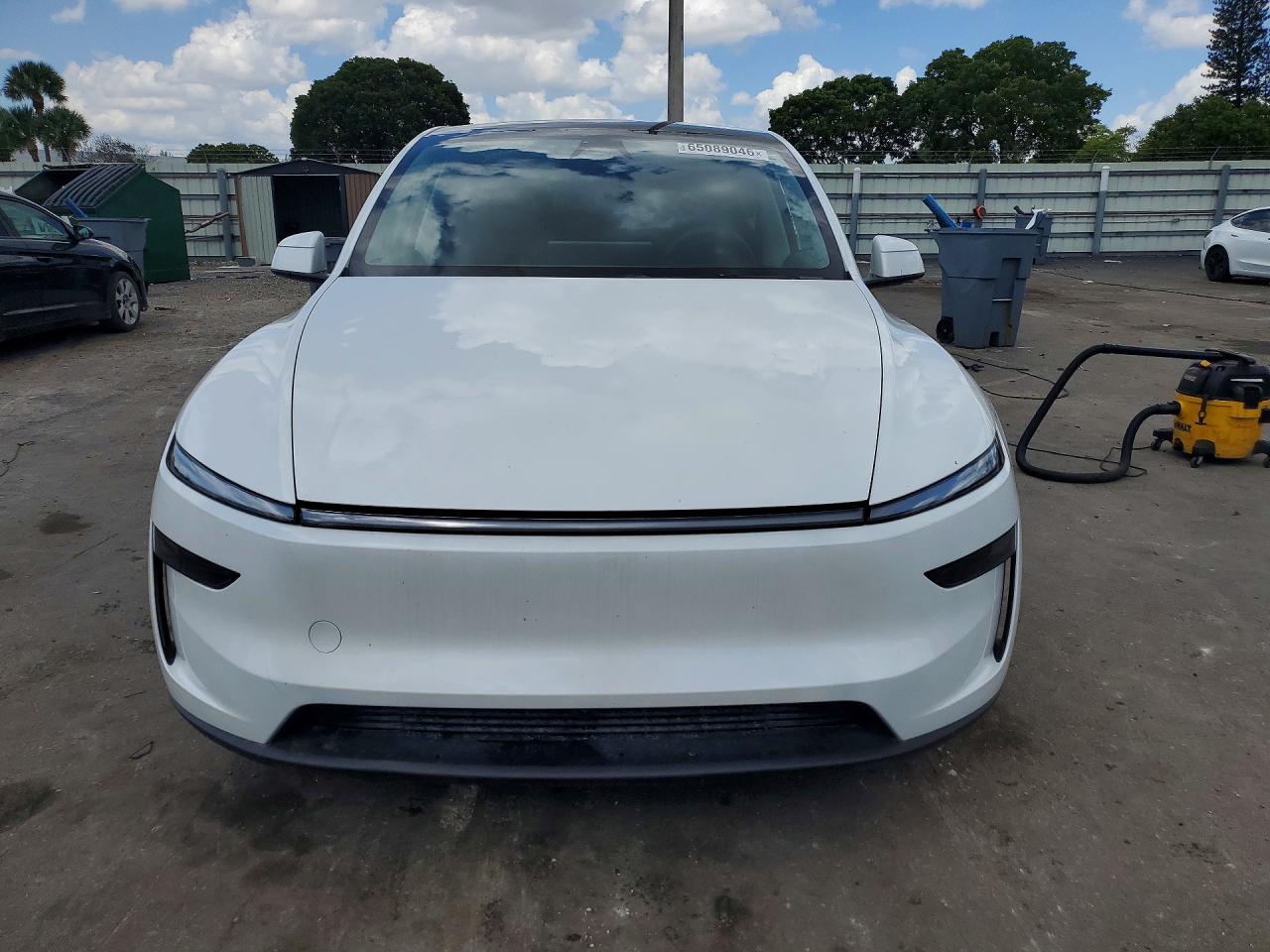 2026 TESLA MODEL Y — снимка 5
