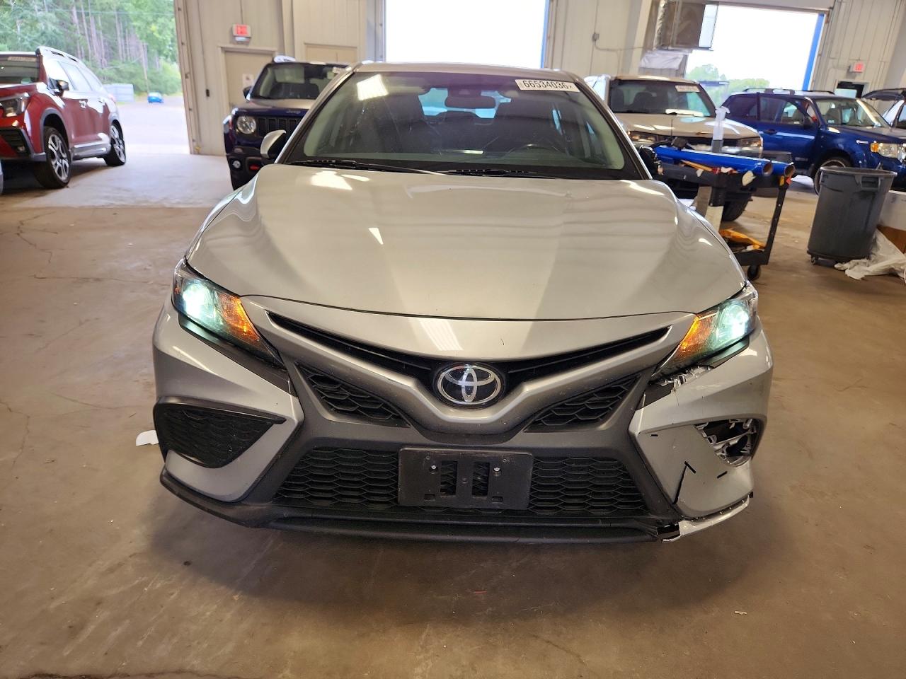 2021 TOYOTA CAMRY SE — снимка 5