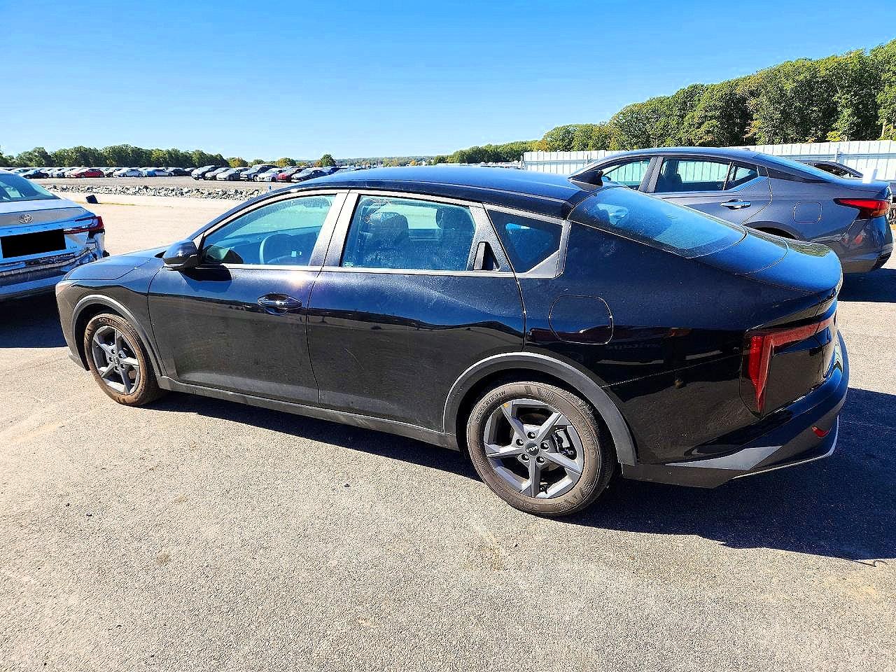 2026 KIA K4 LXS — photo 2