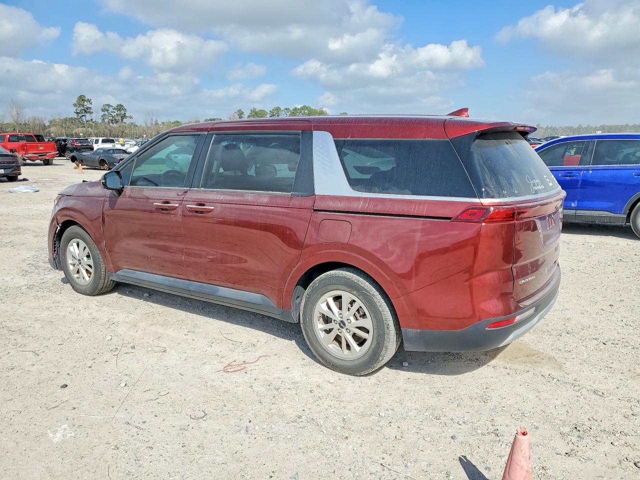 2023 KIA CARNIVAL LX — снимка 2
