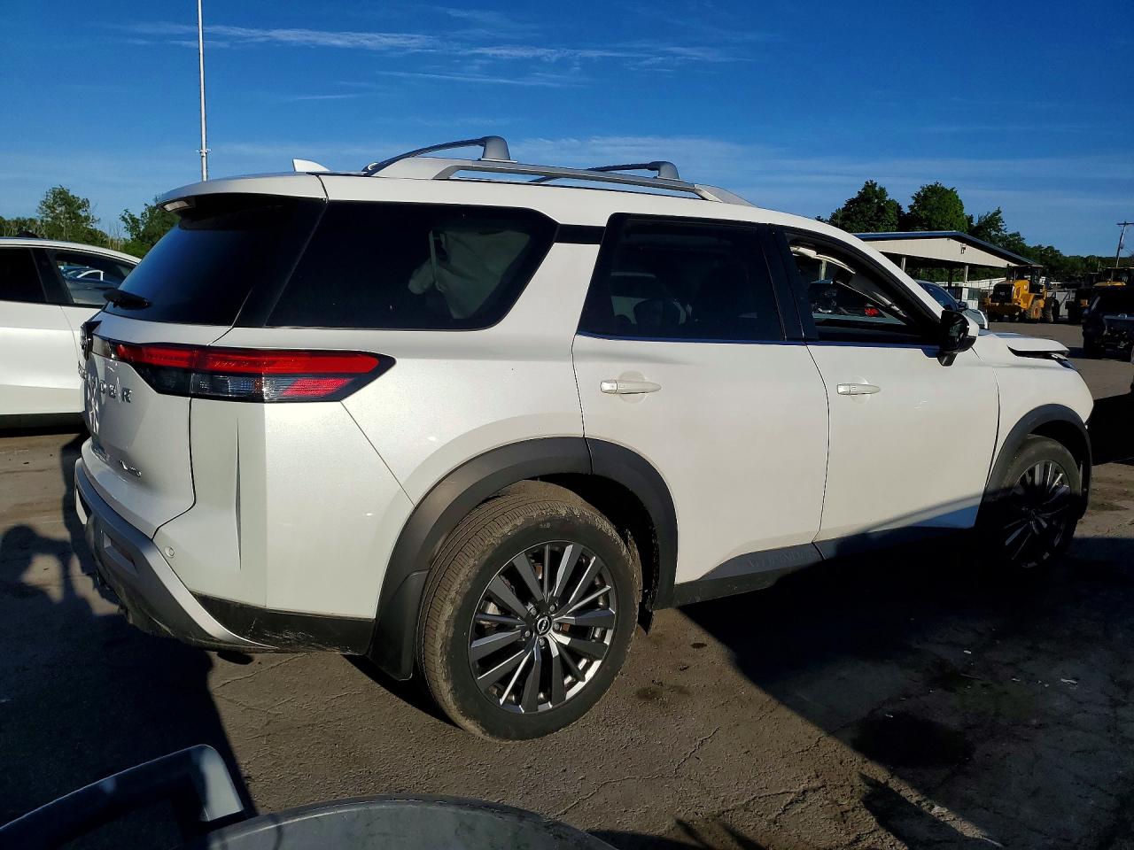 2025 NISSAN PATHFINDER SL — снимка 3