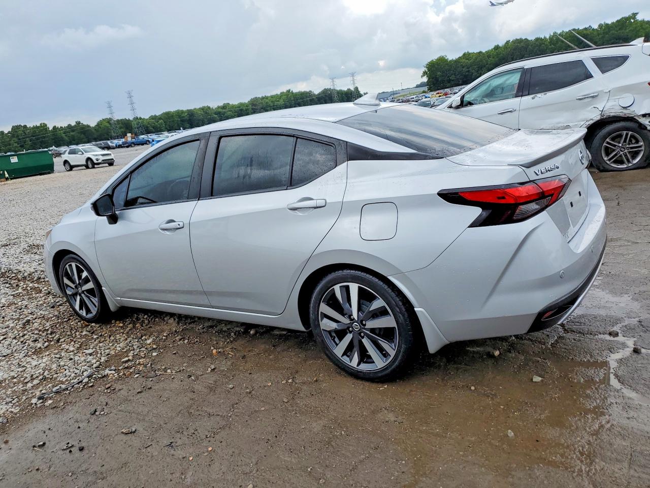 2021 NISSAN VERSA SR — снимка 2