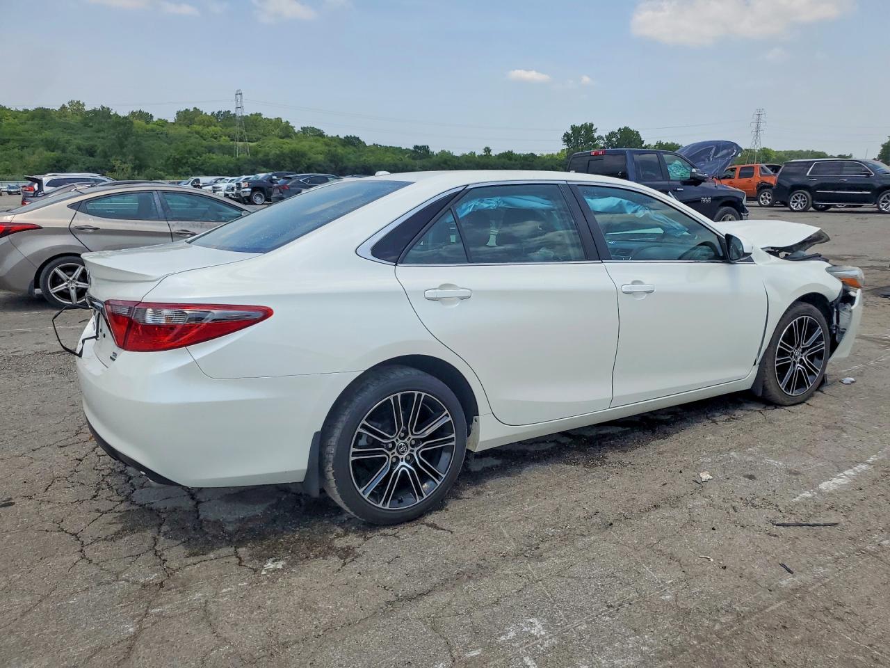 2016 TOYOTA CAMRY SPECIAL EDITION — снимка 3