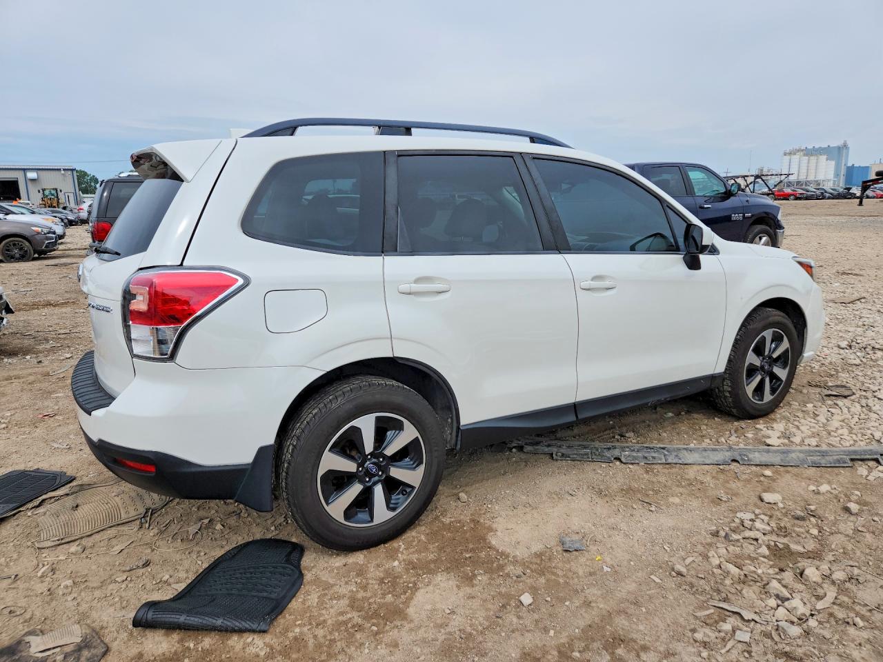 2017 SUBARU FORESTER 2.5I PREMIUM — снимка 3
