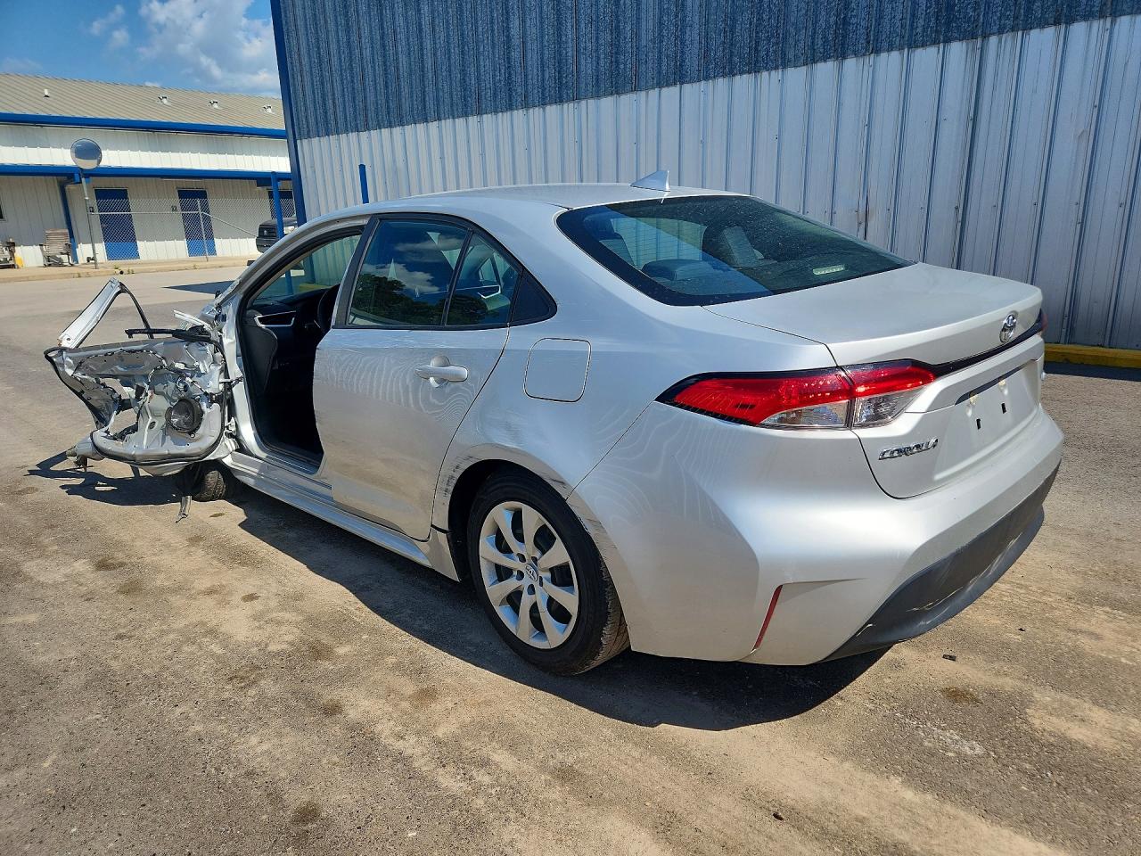 2023 TOYOTA COROLLA LE — снимка 2