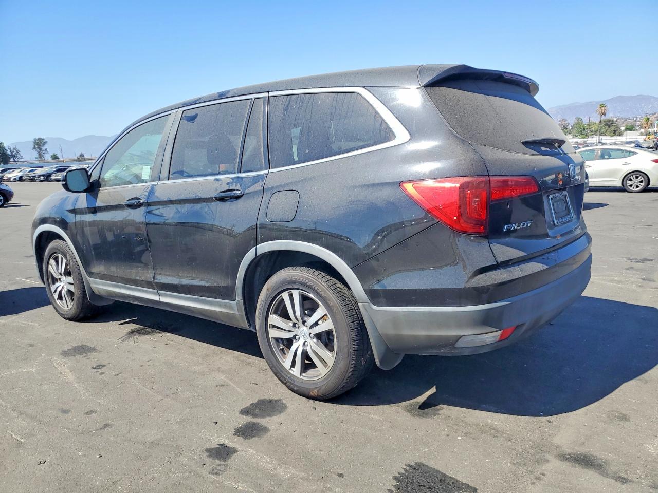 2017 HONDA PILOT EXL — снимка 2