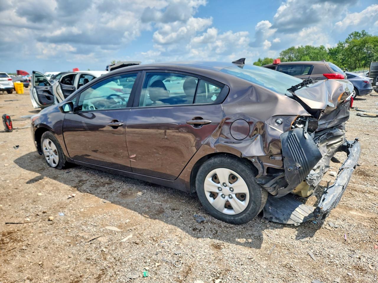 2017 KIA FORTE LX — снимка 2