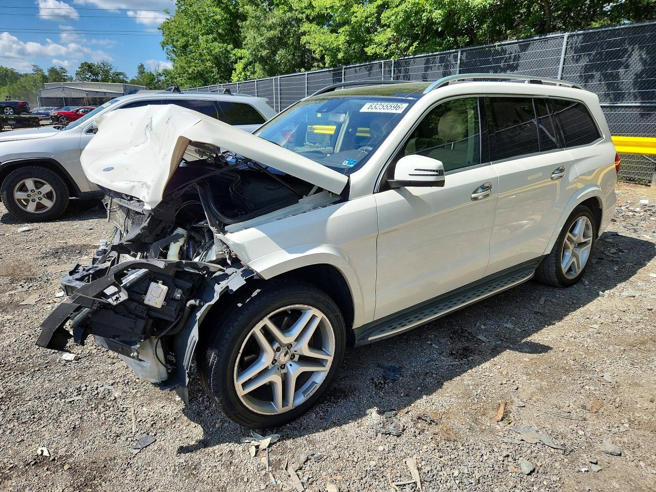 2015 MERCEDES-BENZ GL 550 4MATIC