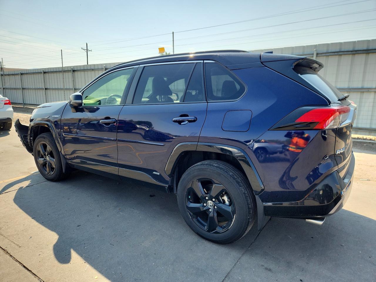 2021 TOYOTA RAV4 XSE — снимка 2