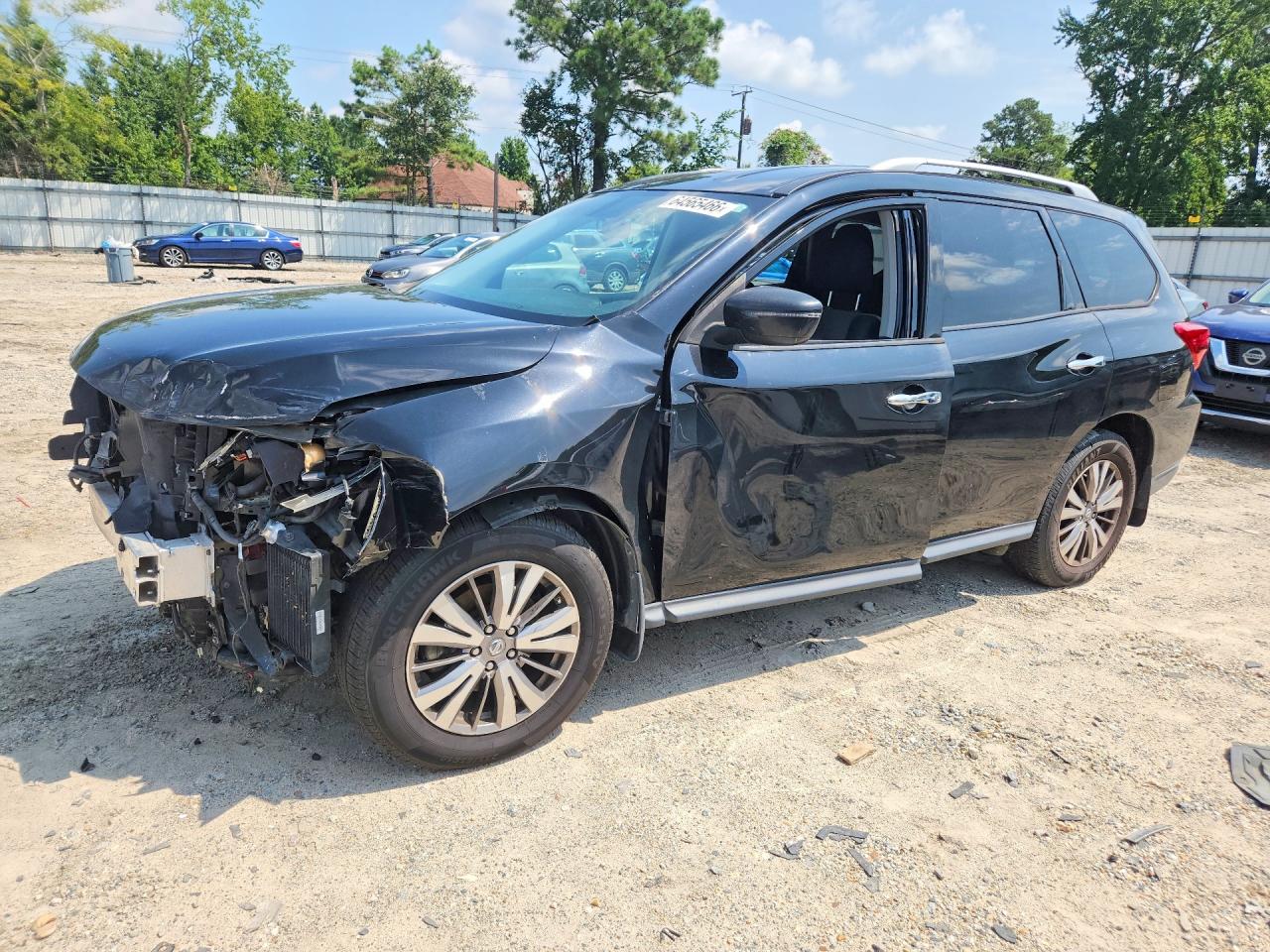 2018 NISSAN PATHFINDER SV