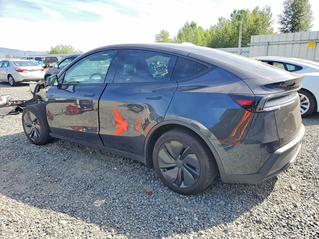 2026 TESLA MODEL Y — снимка 2