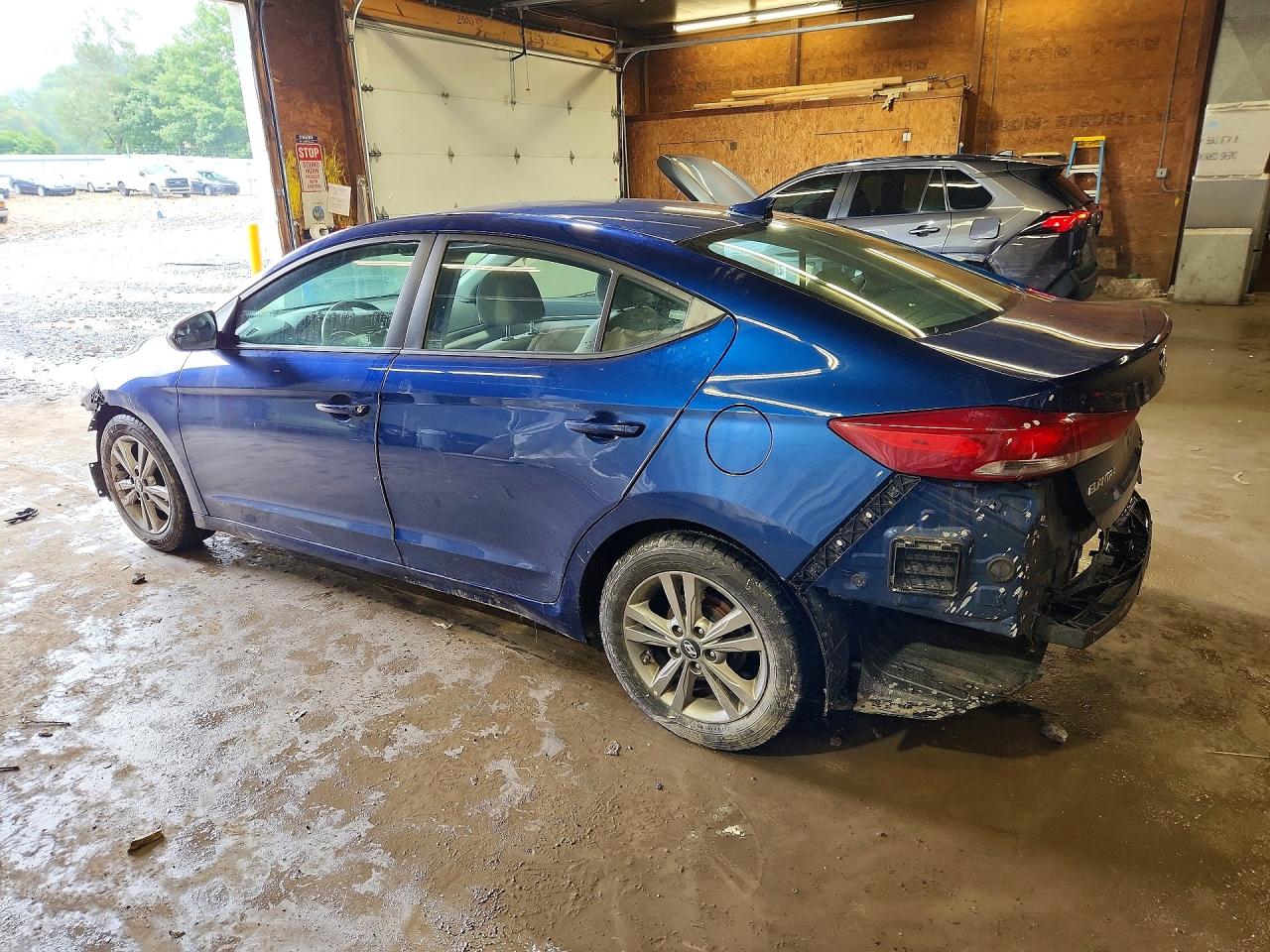 2017 HYUNDAI ELANTRA SE — снимка 2