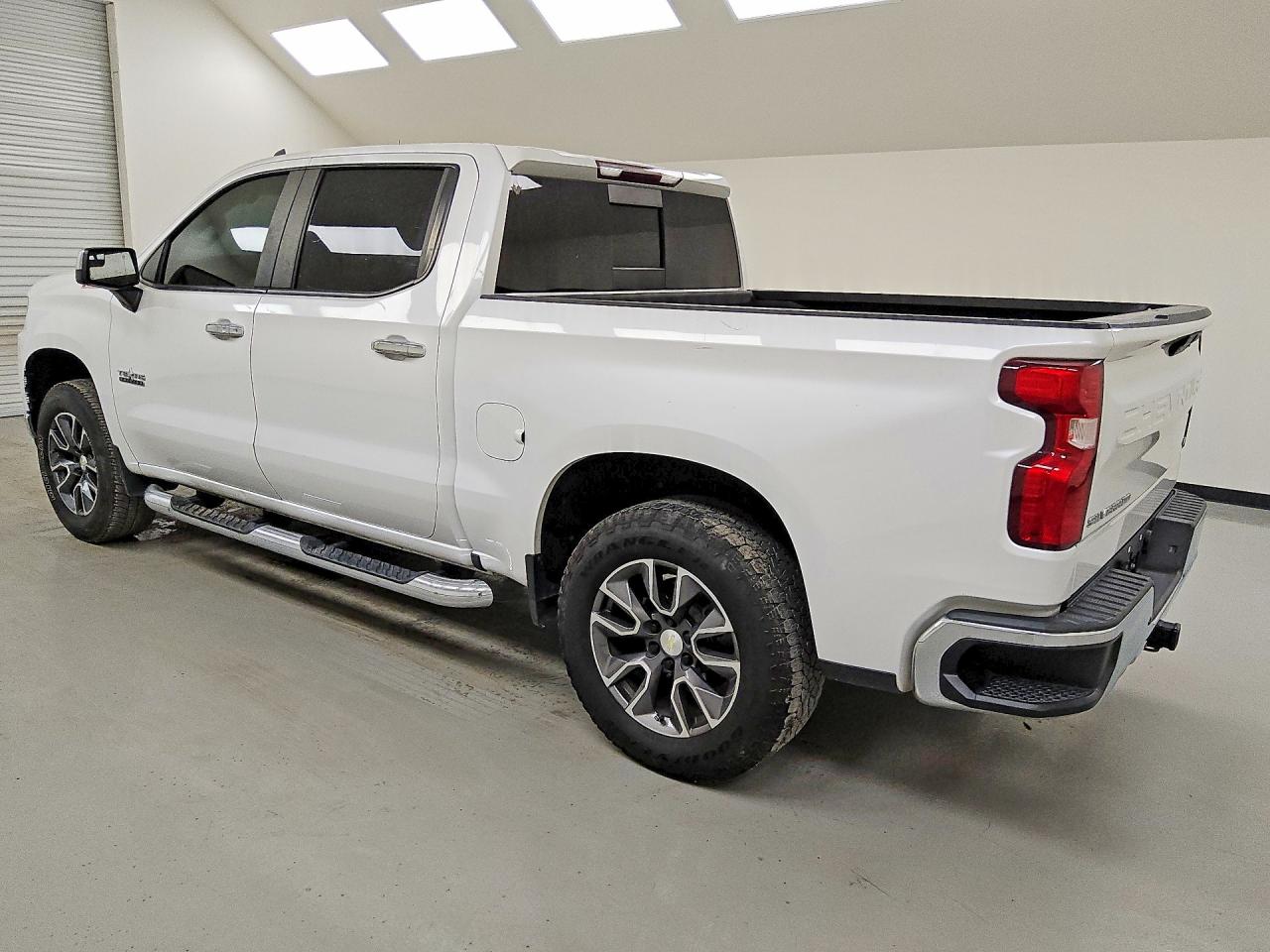 2021 CHEVROLET SILVERADO K1500 LT — снимка 2