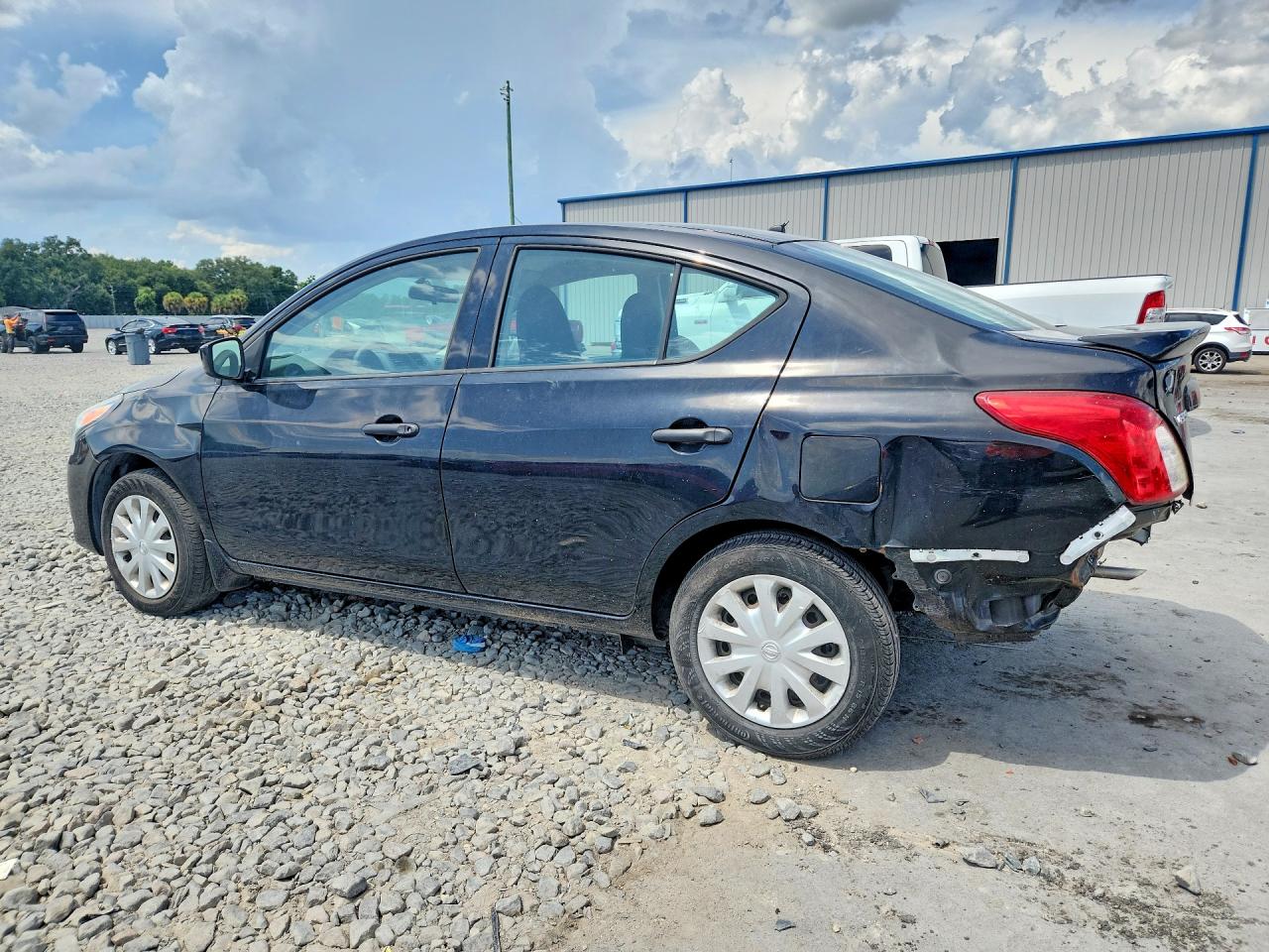 2017 NISSAN VERSA 1.6 S PLUS — снимка 2