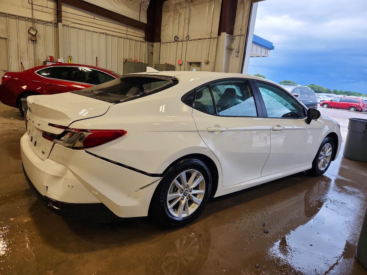 2025 TOYOTA CAMRY LE — снимка 3