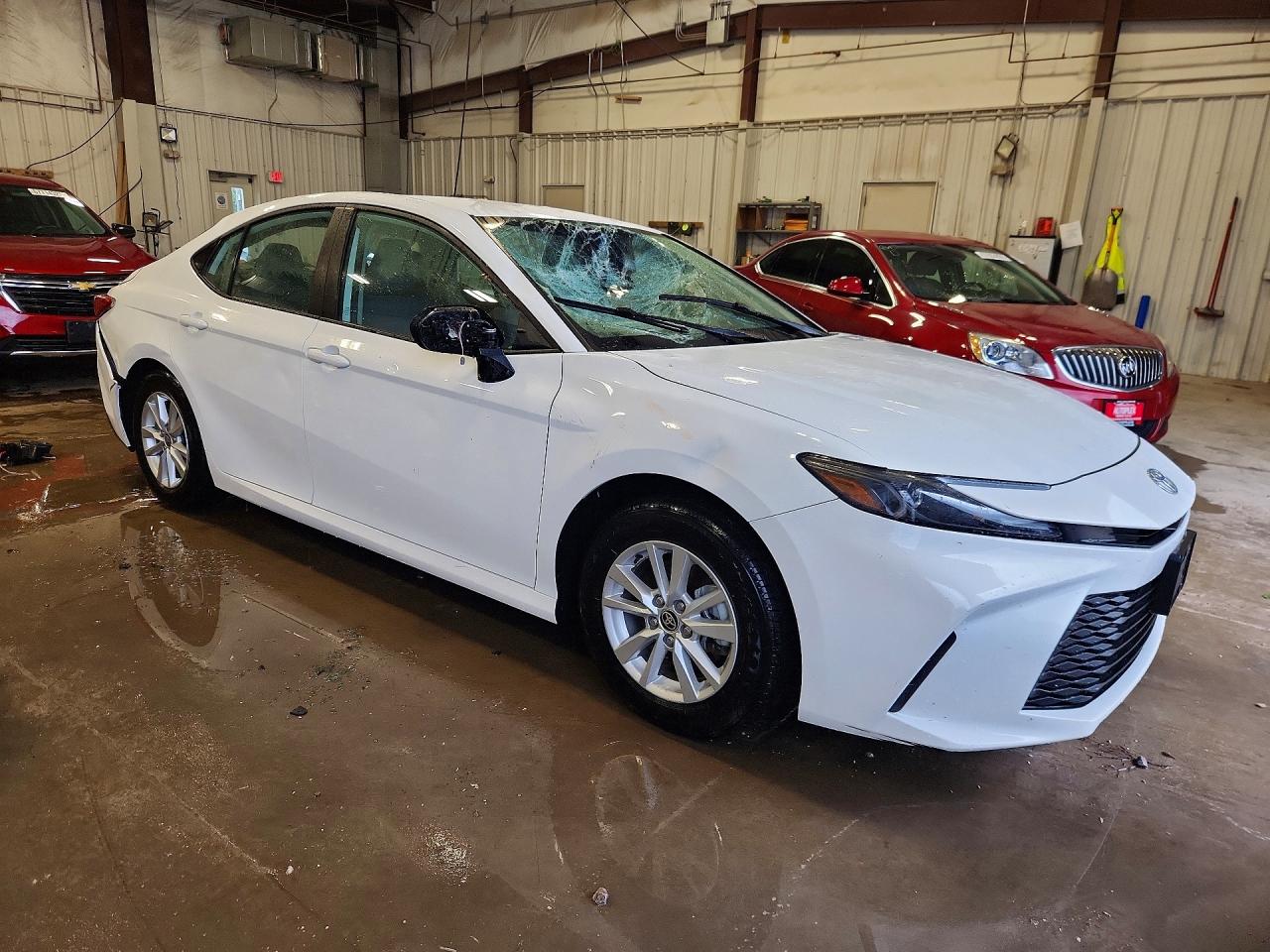 2025 TOYOTA CAMRY LE — снимка 4