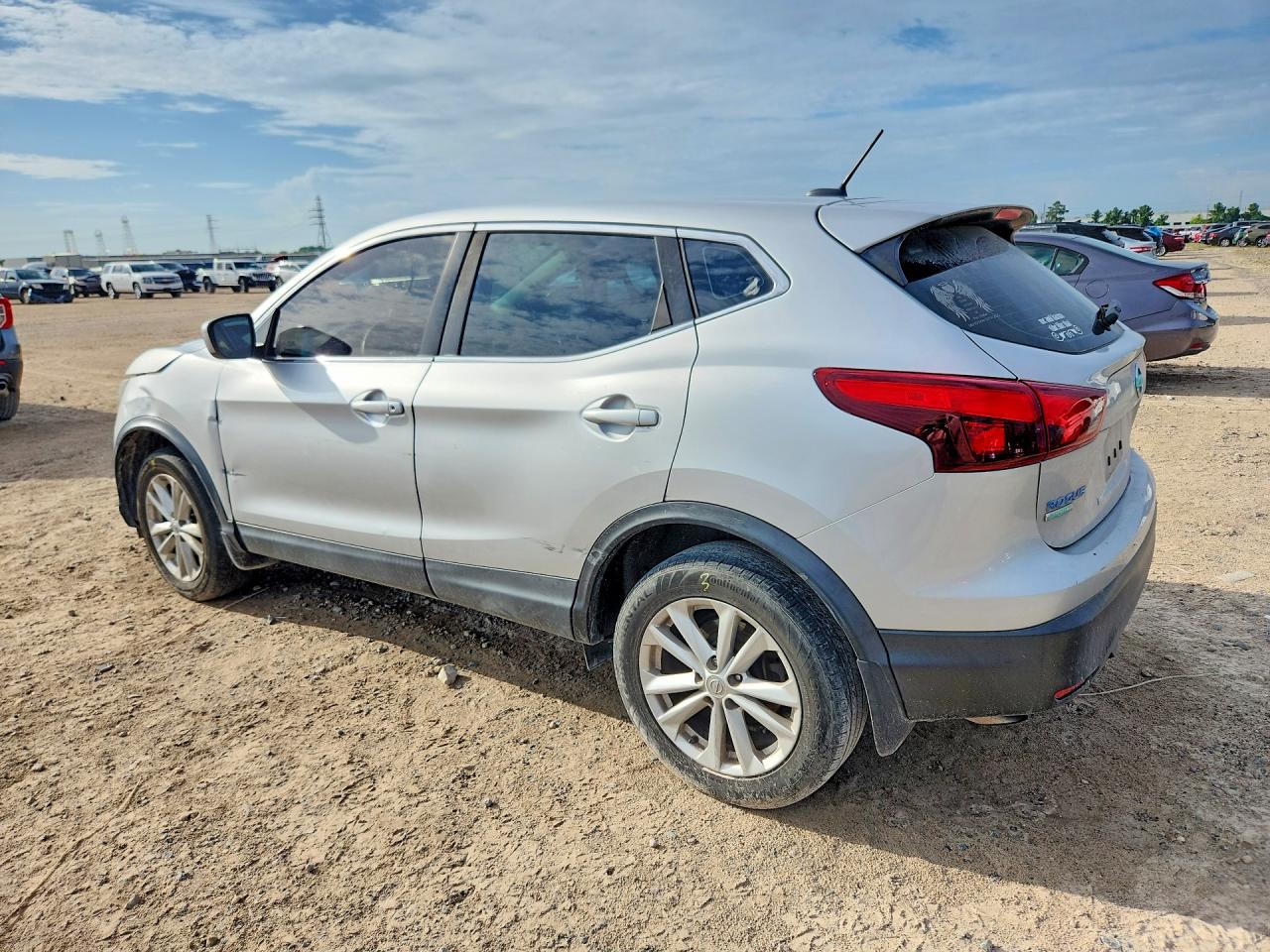 2017 NISSAN ROGUE SPORT S — снимка 2