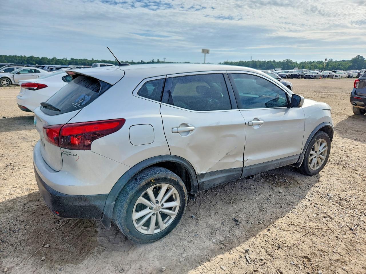 2017 NISSAN ROGUE SPORT S — снимка 3
