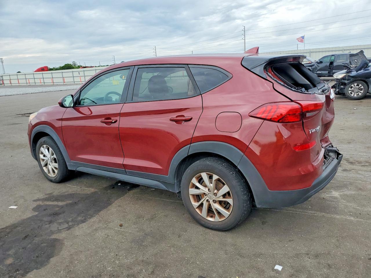 2019 HYUNDAI TUCSON SE — снимка 2