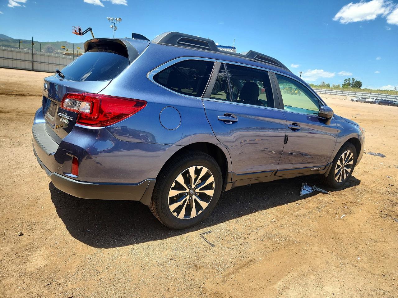 2017 SUBARU OUTBACK 2.5I LIMITED — снимка 3
