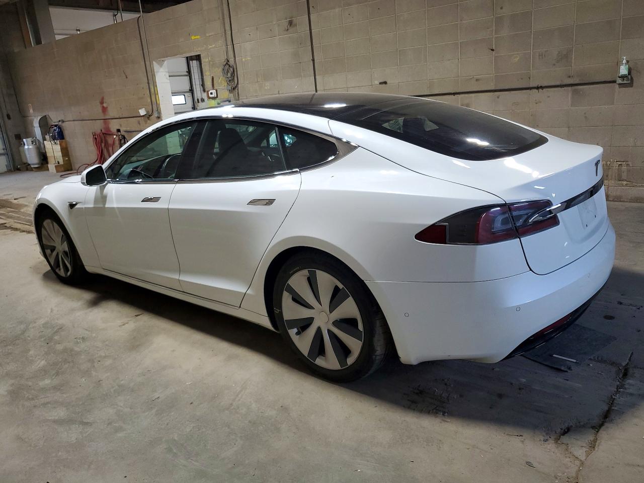 2021 TESLA MODEL S — снимка 2