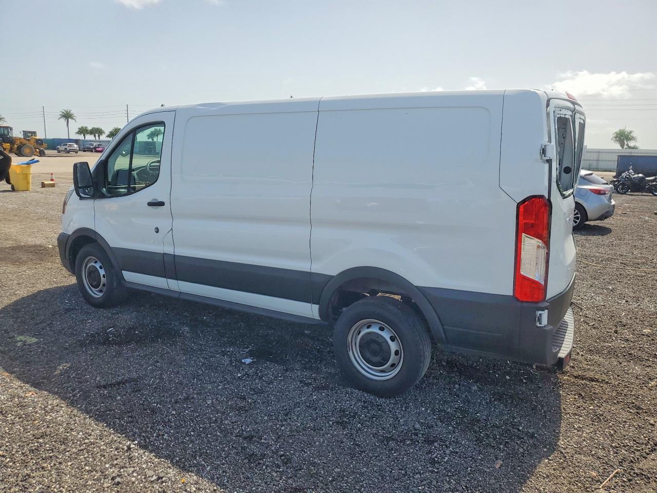 2020 FORD TRANSIT T-250 — снимка 2