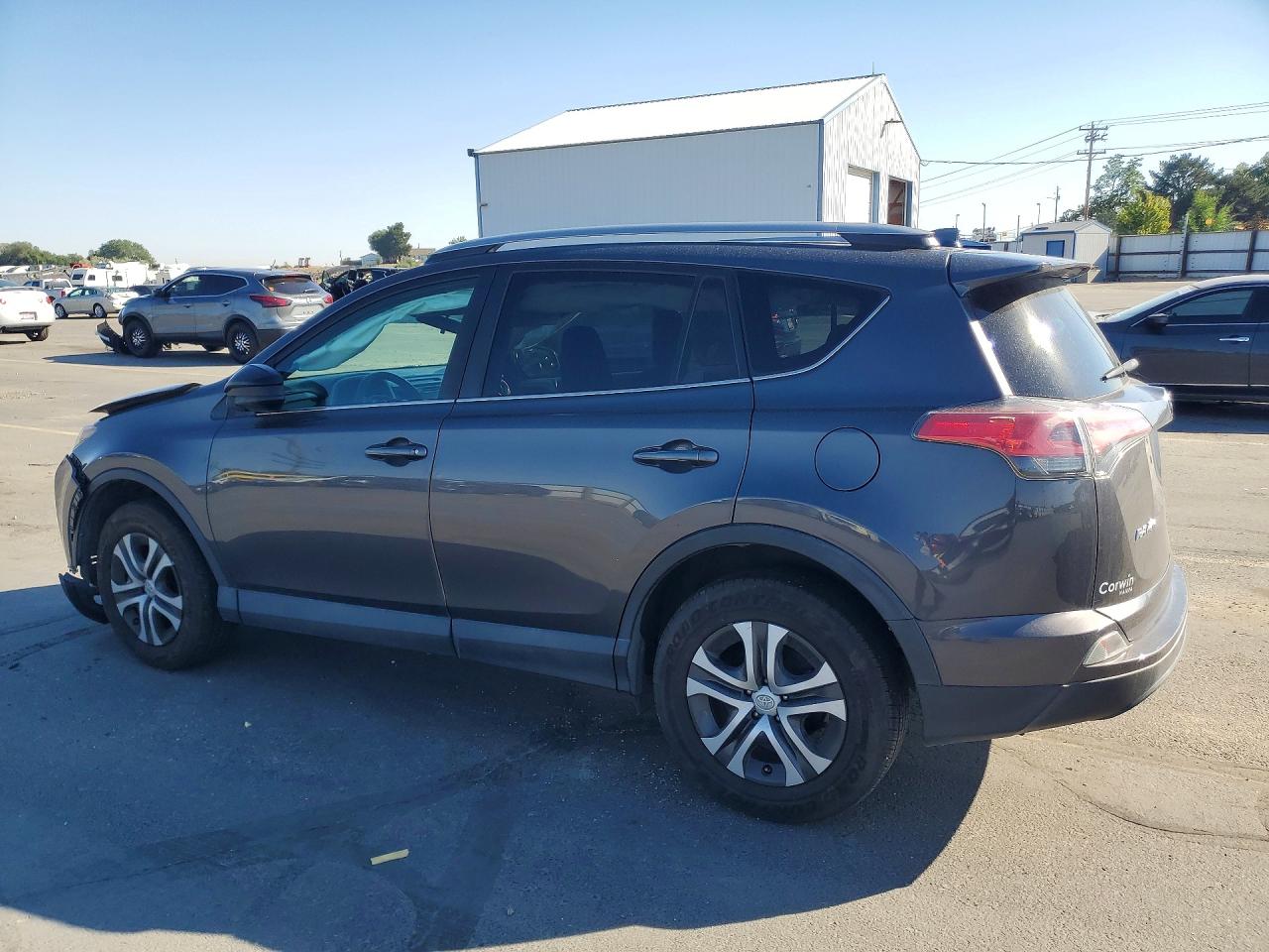 2017 TOYOTA RAV4 LE — снимка 2