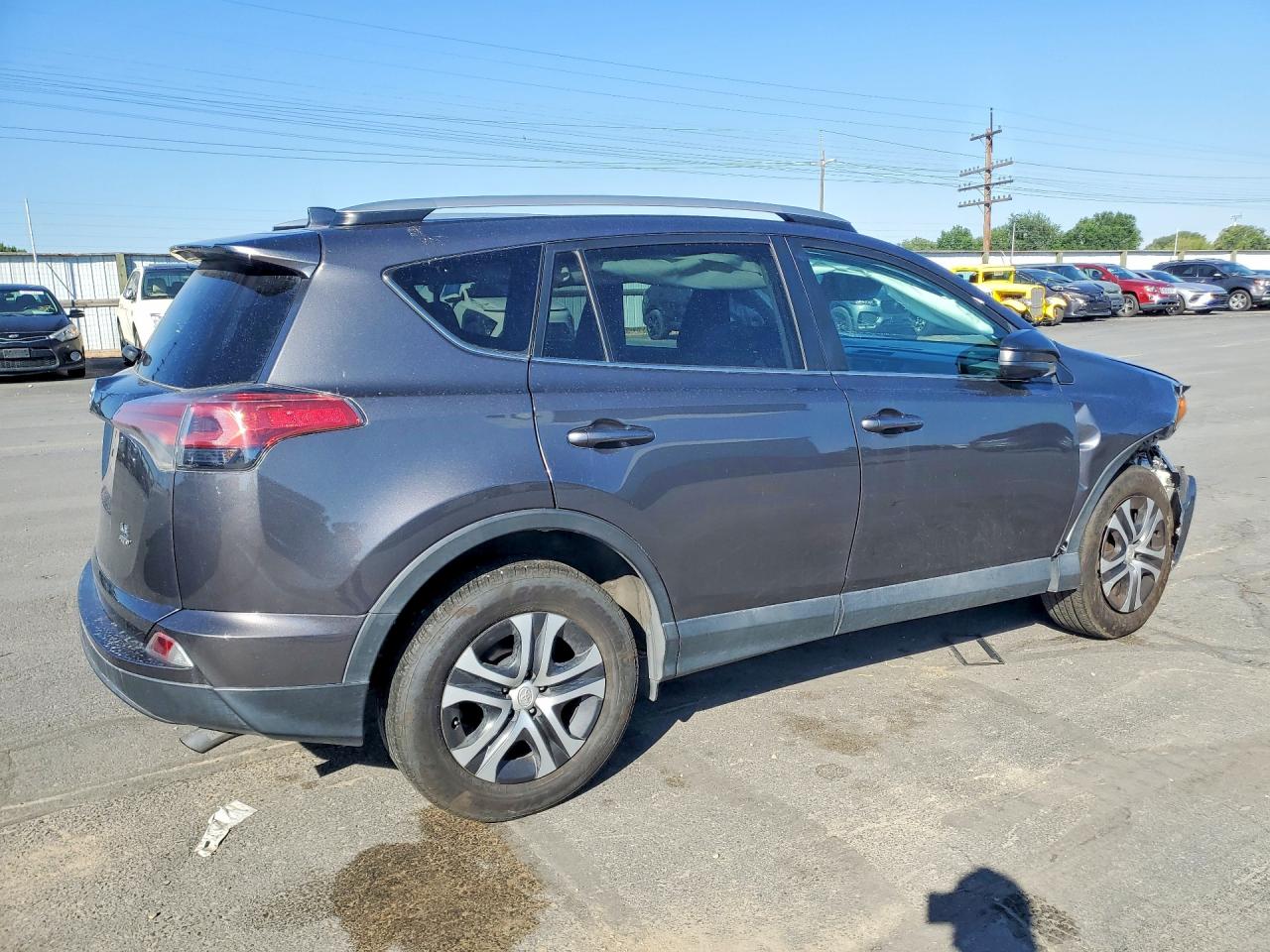 2017 TOYOTA RAV4 LE — снимка 3