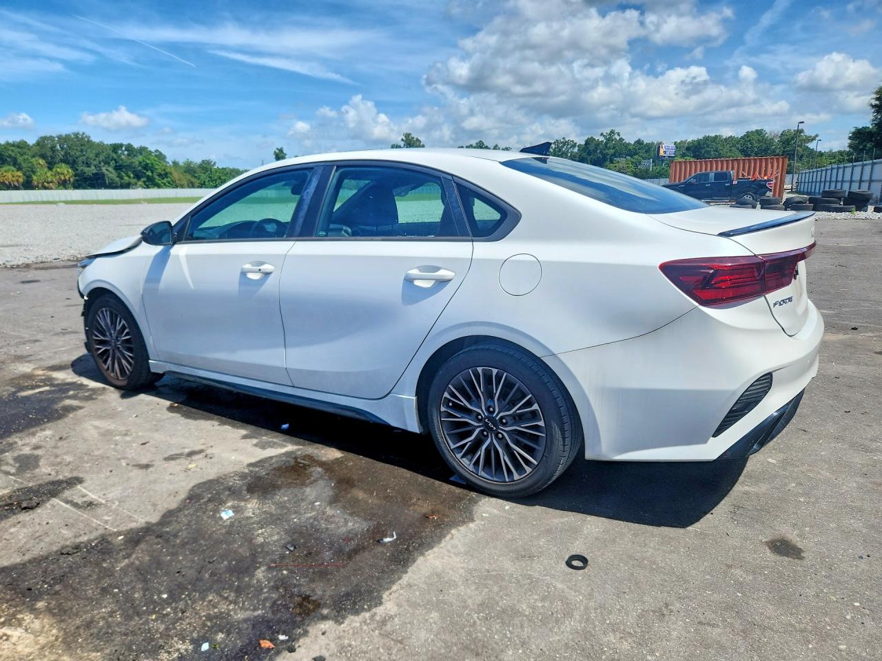 2022 KIA FORTE GT LINE — снимка 2