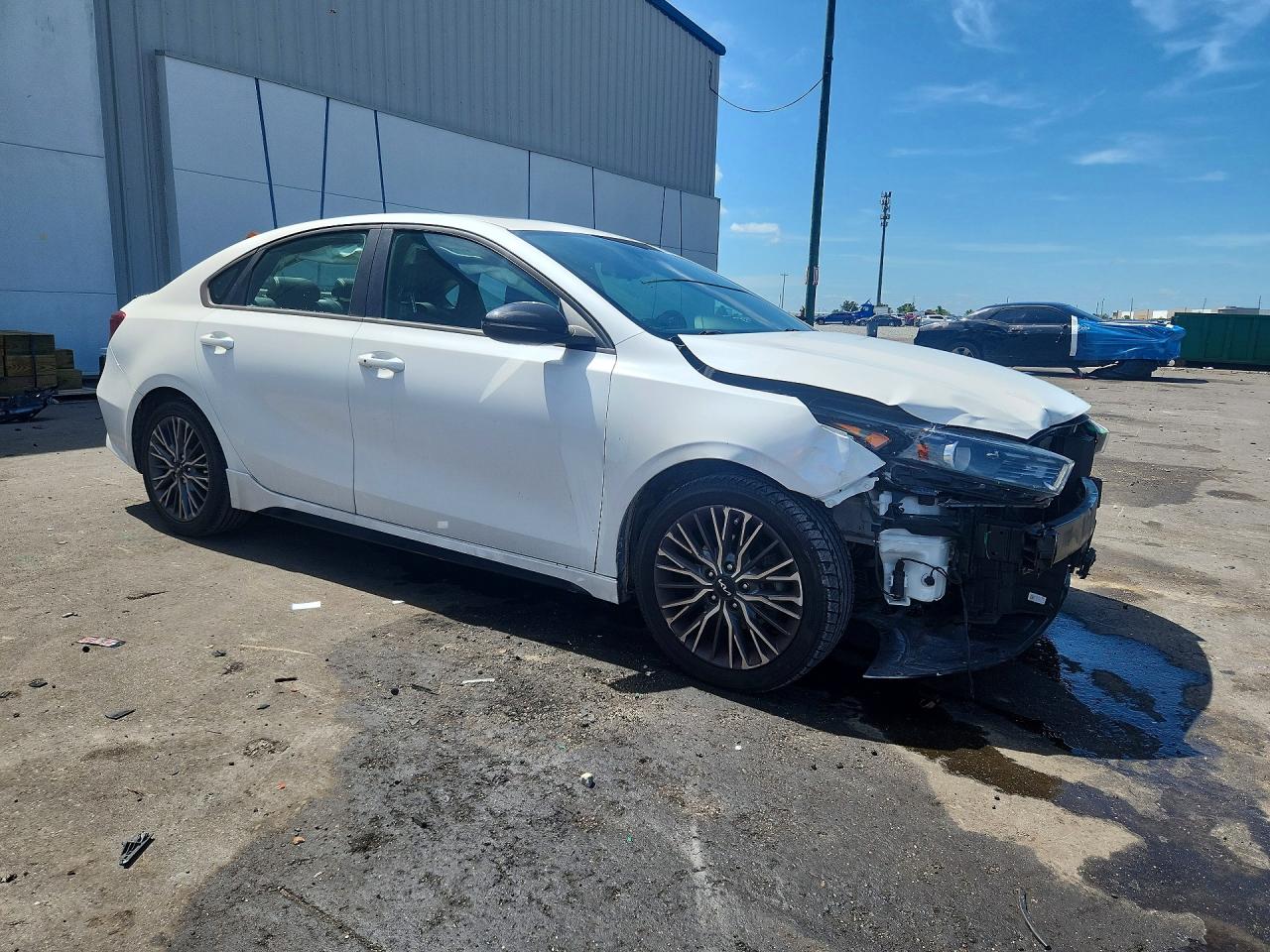 2022 KIA FORTE GT LINE — снимка 4