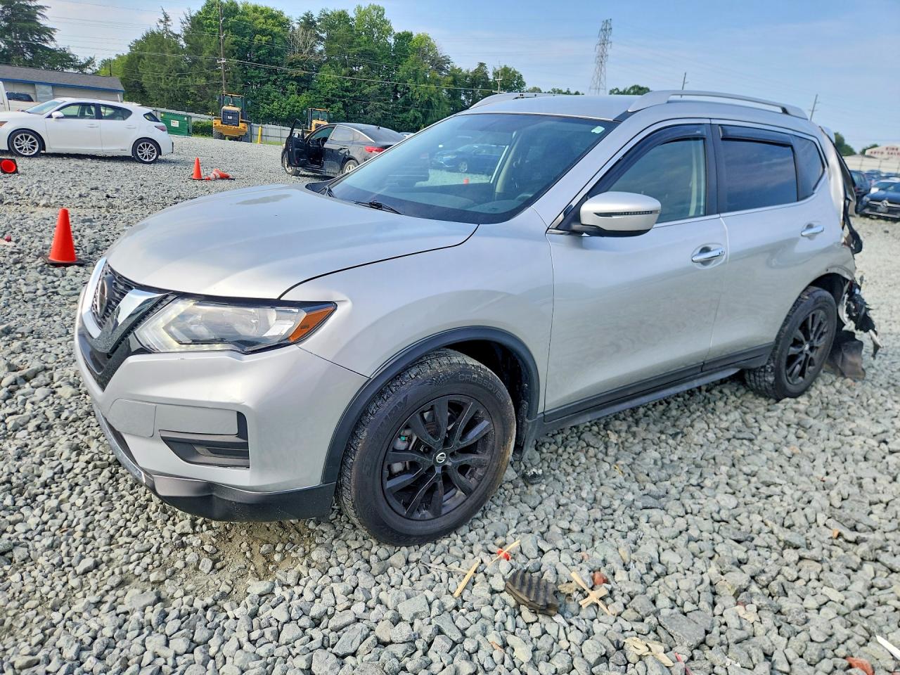 2018 NISSAN ROGUE SV