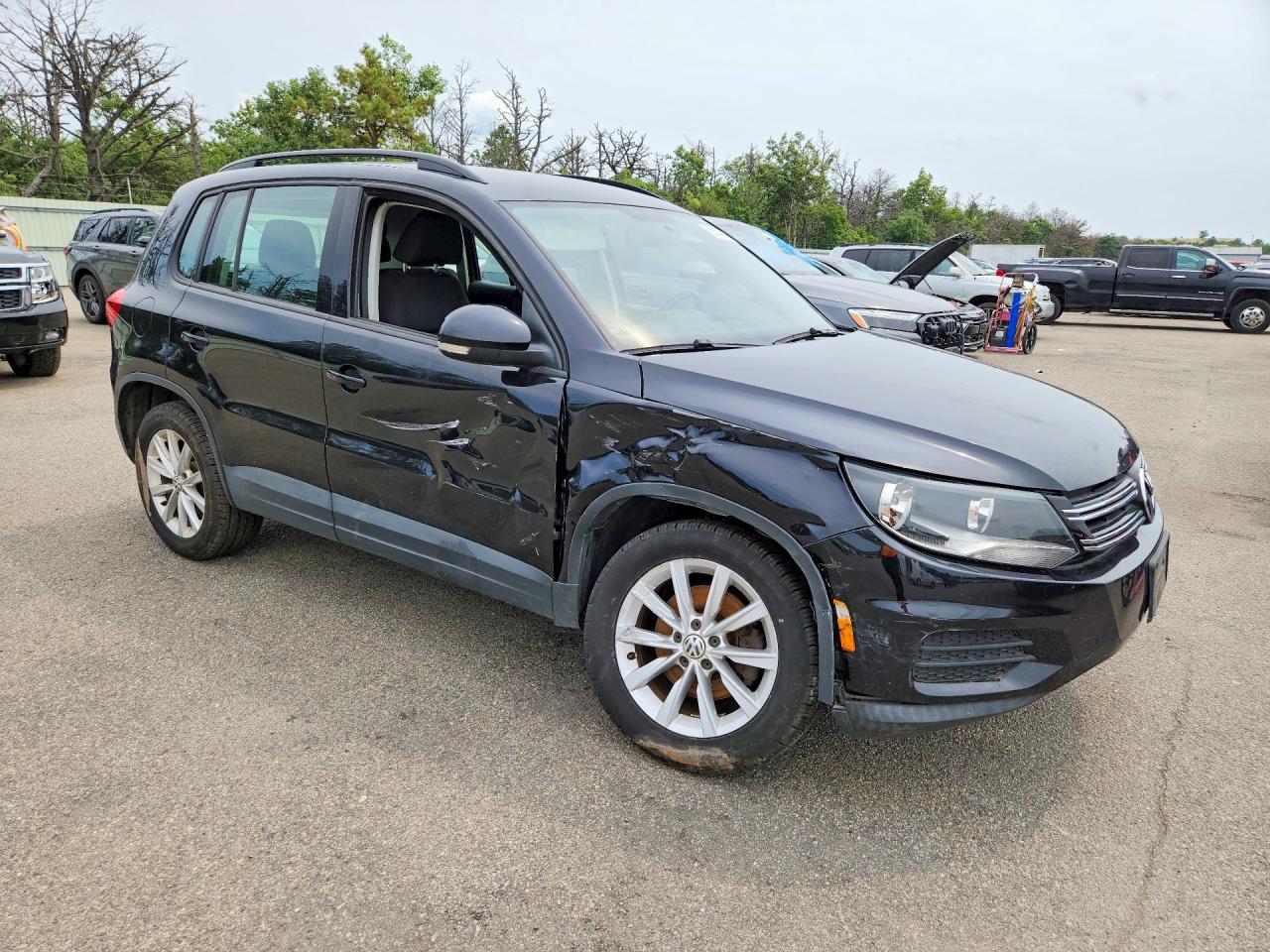 2017 VOLKSWAGEN TIGUAN S — снимка 4