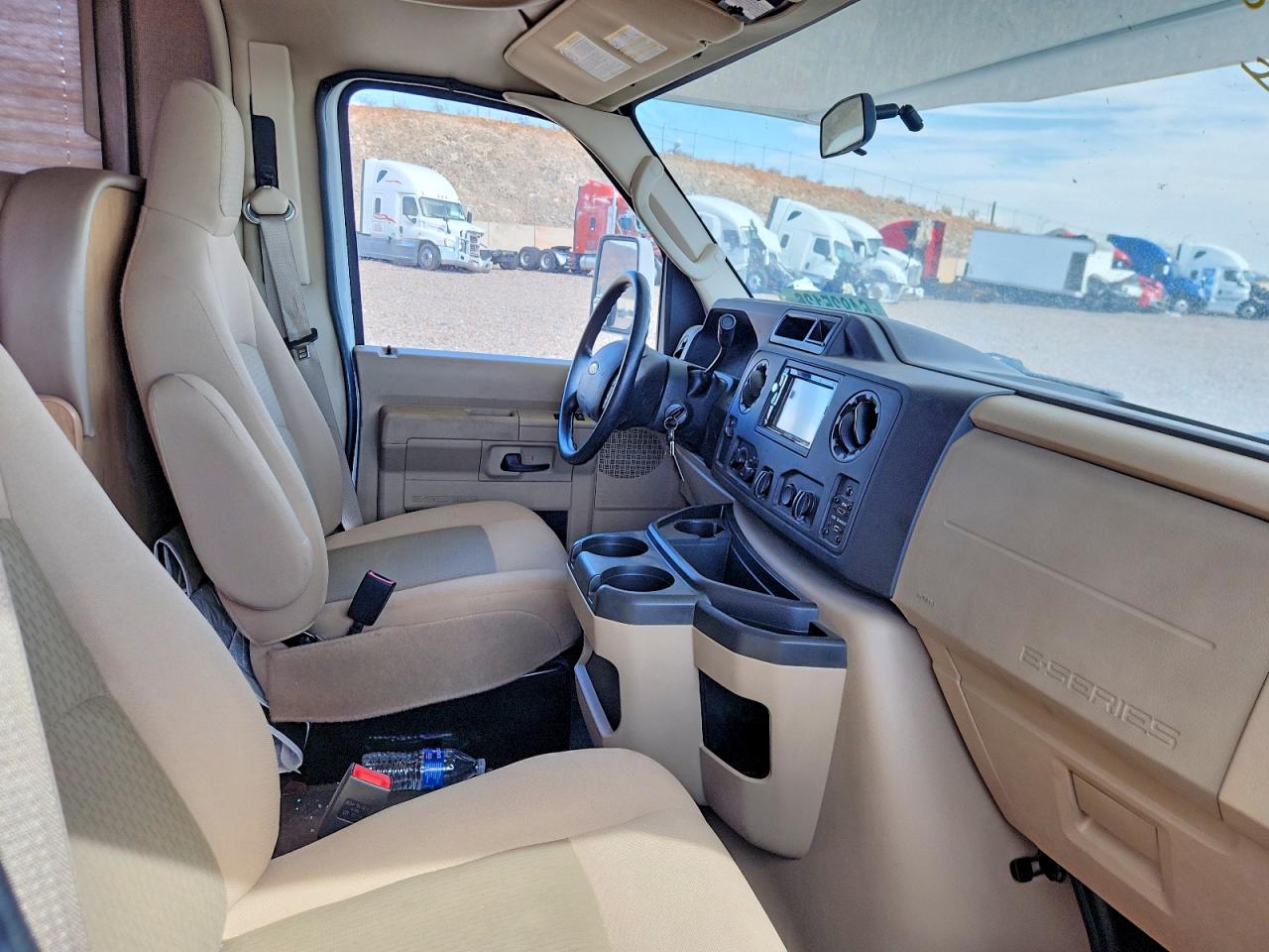 2017 FORD ECONOLINE E350 SUPER DUTY CUTAWAY VAN — снимка 5