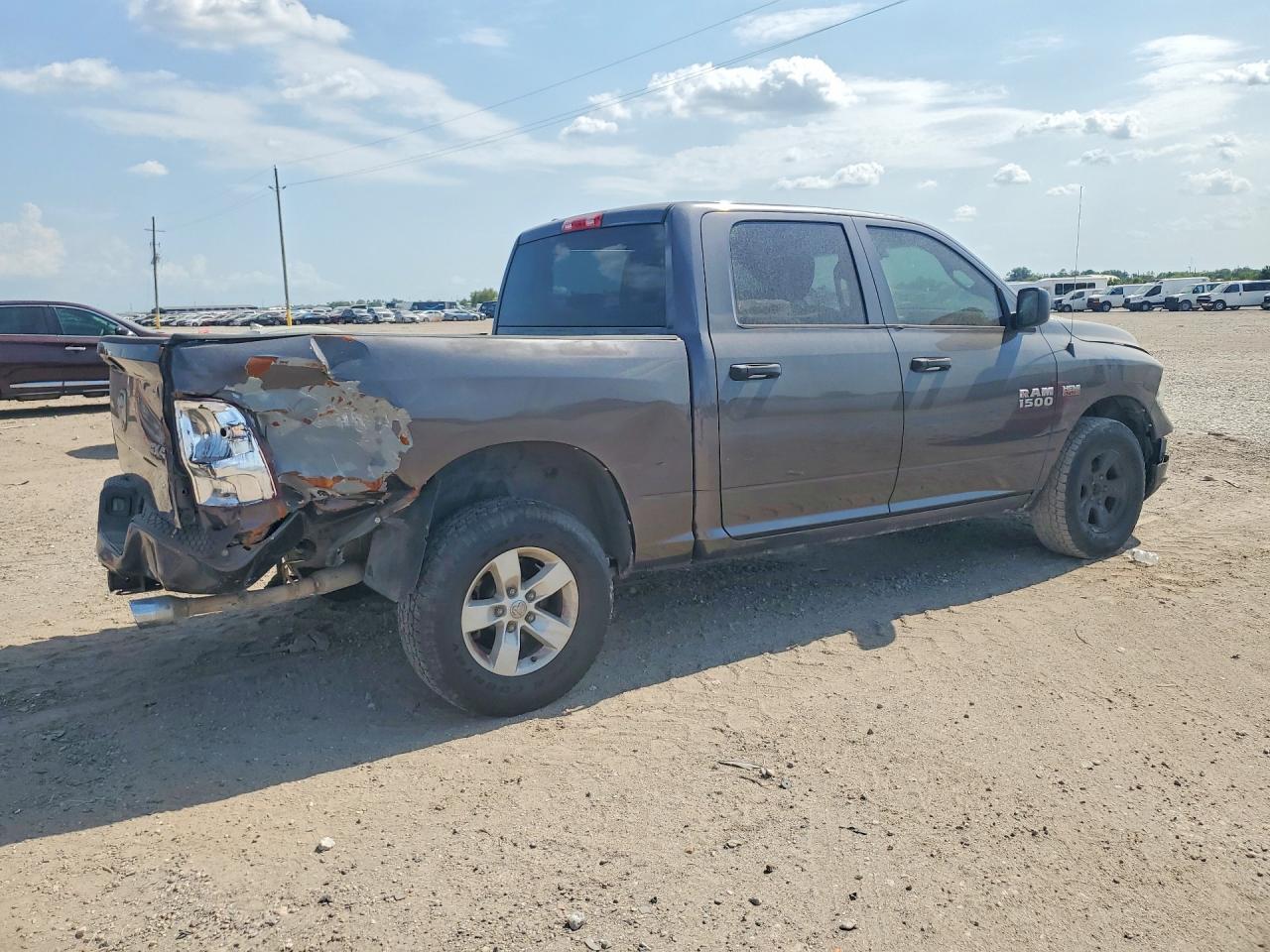 2017 RAM 1500 ST — снимка 3