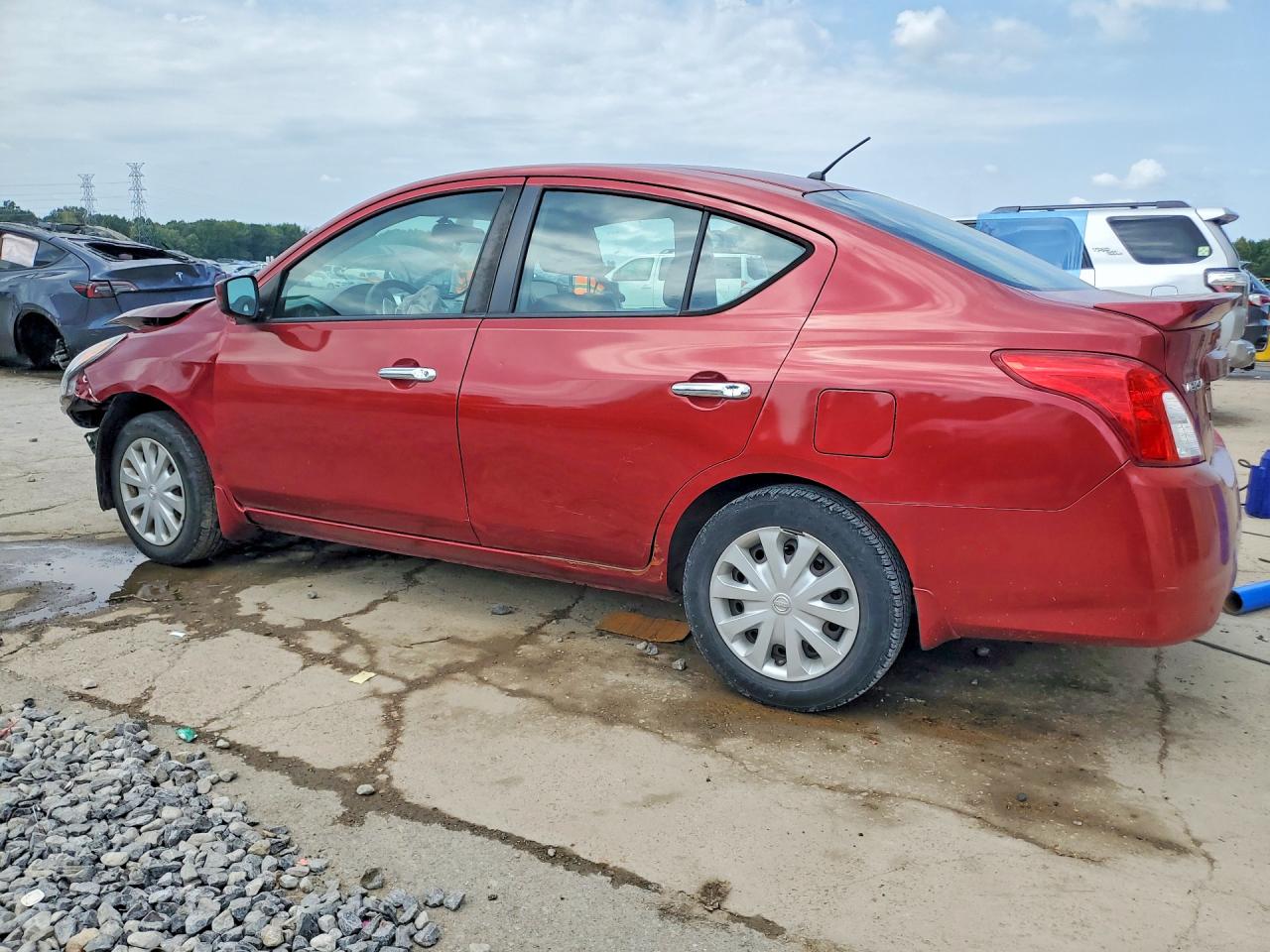 2017 NISSAN VERSA 1.6 SV — снимка 2