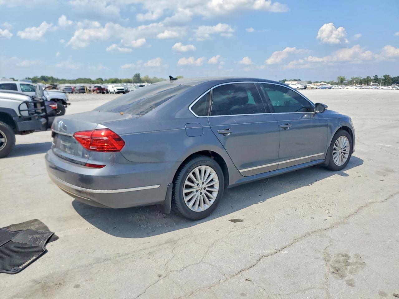 2016 VOLKSWAGEN PASSAT SE — снимка 3