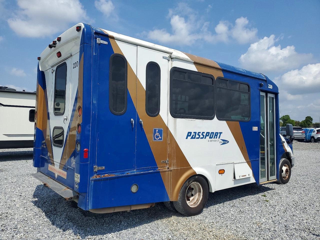 2016 FORD E450 — снимка 4