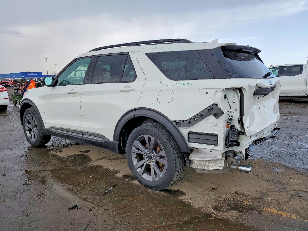 2023 FORD EXPLORER XLT — снимка 2