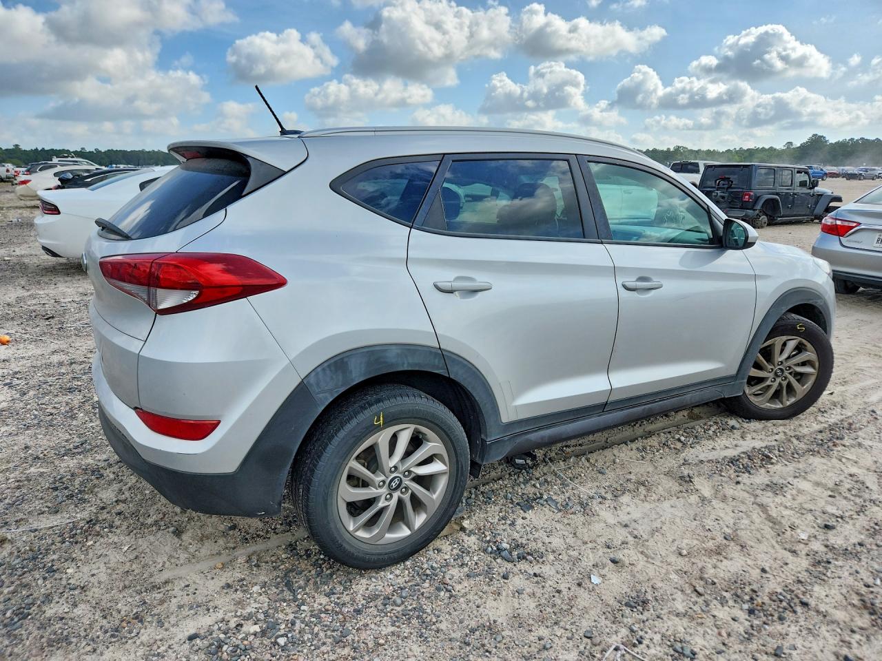 2016 HYUNDAI TUCSON SE — снимка 3
