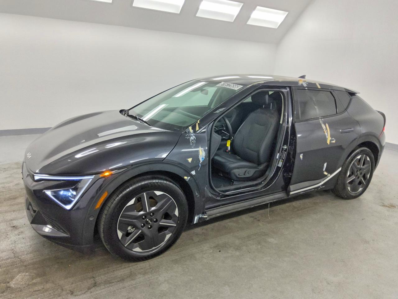 2025 KIA EV6 LIGHT LONG RANGE
