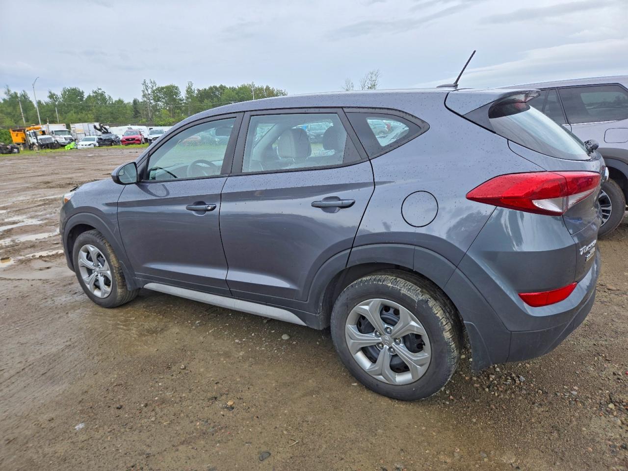 2017 HYUNDAI TUCSON SE — снимка 2